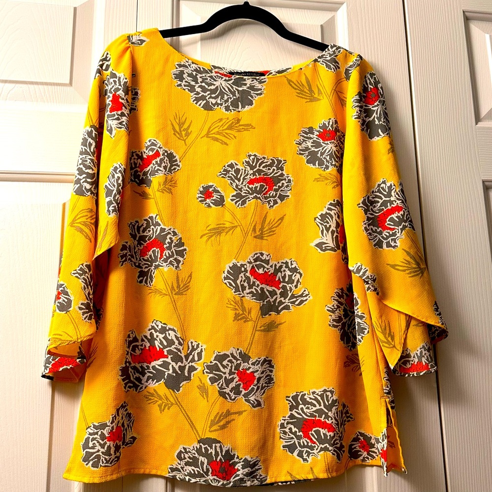Banana Republic Printed flounce sleeve Blouse